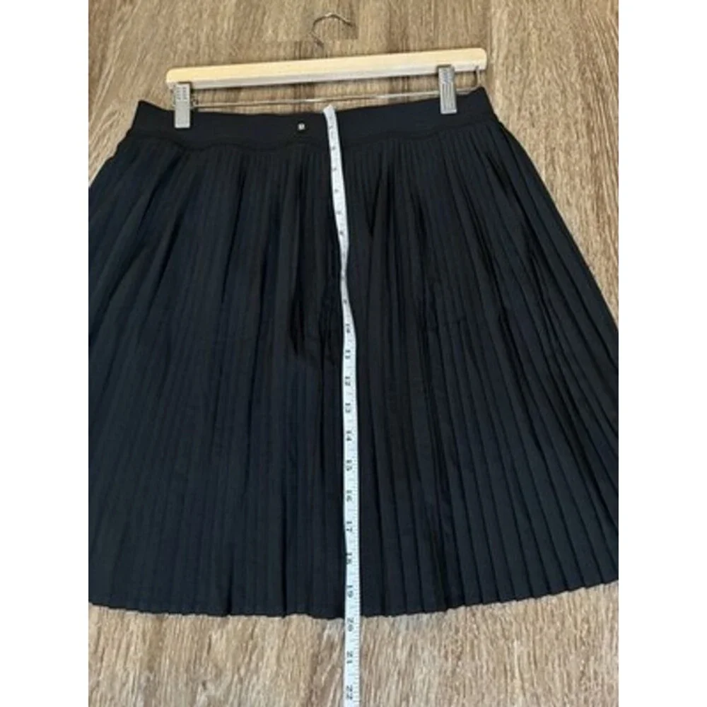 Lululemon Pleated High-Rise Knee-Length Tennis Skirt Black Size Large - Picture 6 of 7